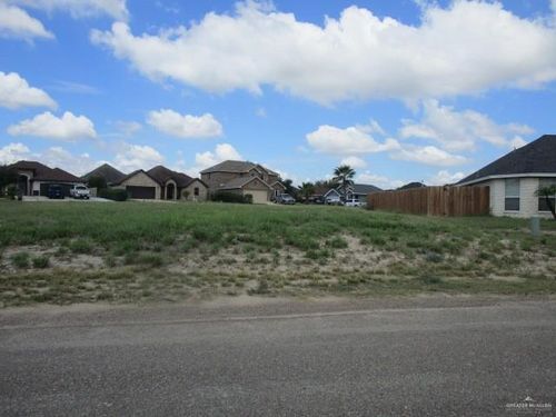 420 N Kika De La Garza Blvd, La Joya, TX, 78560-4093 | Card Image