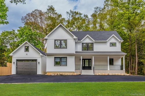 206 Beverly Rd, South Huntington, NY, 11746-4527 | Card Image