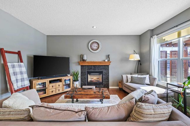 716 Boulder Creek Drive Se, House other with 4 bedrooms, 4 bathrooms and 4 parking in Langdon AB | Image 7
