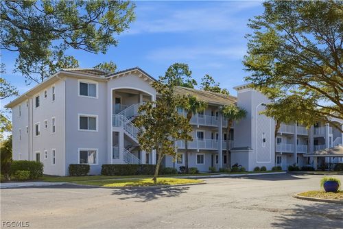 apt-104-7823 Regal Heron Cir, NAPLES, FL, 34104-5938 | Card Image