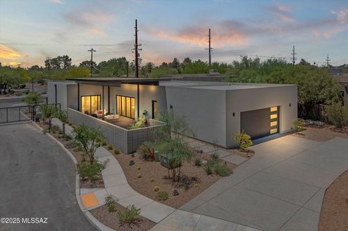 2805 N Bella Terraza Court, Tucson, AZ, 85712 | Card Image