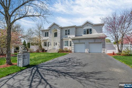 177 Lawson Pl, Paramus, NJ, 07652-4426 | Card Image