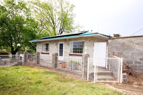 733 Se Turner St, Madras, OR, 97741-1562 | Card Image
