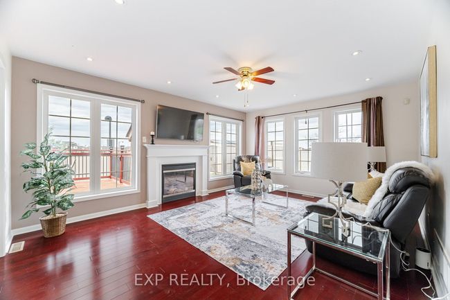 810 Cousens Terr, House other with 5 bedrooms, 3 bathrooms and 2 parking in Milton ON | Image 13
