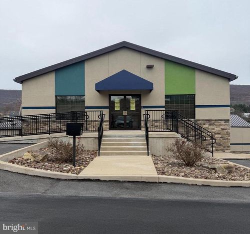 2541 E College Ave, State College, PA, 16801-7408 | Card Image