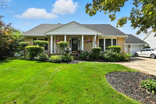 31 Morgan Ave, Ashland, OH, 44805-3952 | Card Image
