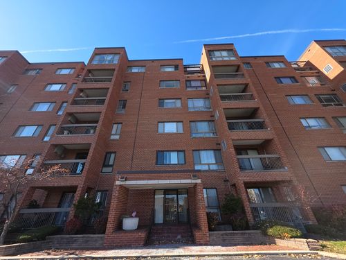 apt-510-600 Naples Ct, Glenview, IL, 60025-3865 | Card Image