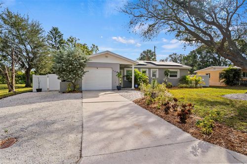 7499 Oak St Ne, St Petersburg, FL, 33702-5443 | Card Image