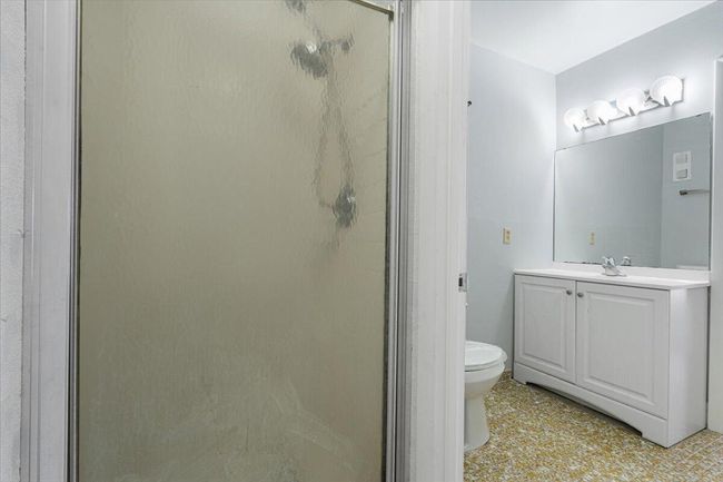 6 - 1300 Seaway Dr, Condo with 2 bedrooms, 2 bathrooms and null parking in Fort Pierce FL | Image 27