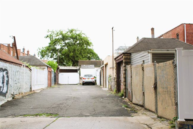 105 87 Th St, House other with 3 bedrooms, 3 bathrooms and 2 parking in Ozone Park NY | Image 26