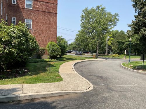 unit-p8-320 S Broadway, Tarrytown, NY, 10591-5425 | Card Image