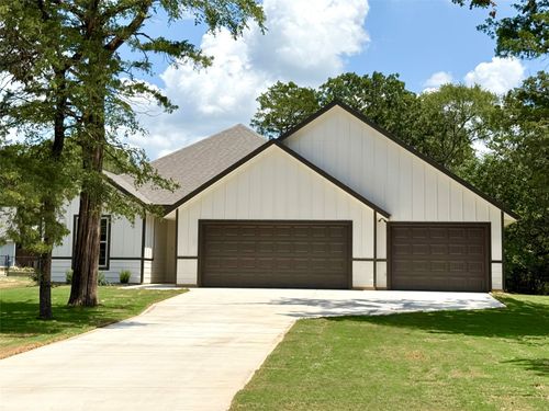 114 Seminole Cv, Gainesville, TX, 76240-8835 | Card Image