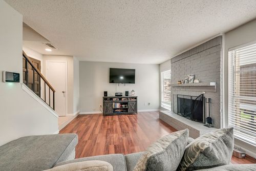 2643 Via Ventura Cir, Carrollton, TX, 75006-4638 | Card Image