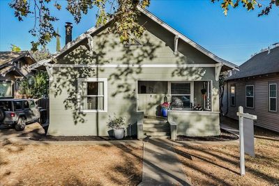 122 Olive Ave, House other with 2 bedrooms, 1 bathrooms and null parking in Modesto CA | Image 1