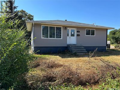 1191 110 Th St, House other with 3 bedrooms, 2 bathrooms and null parking in North Battleford SK | Image 1