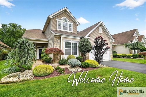 15 Monarch Rd, Monroe, NJ, 08831-7924 | Card Image