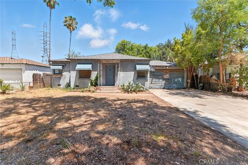 11042 Burnet Ave, Mission Hills, CA, 91345-1508 | Card Image