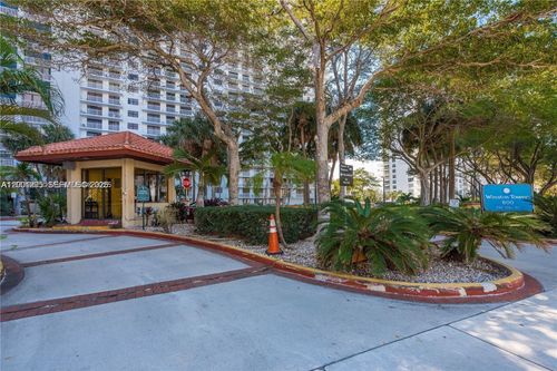 apt-2202-210 174th St, Sunny Isles Beach, FL, 33160-3345 | Card Image