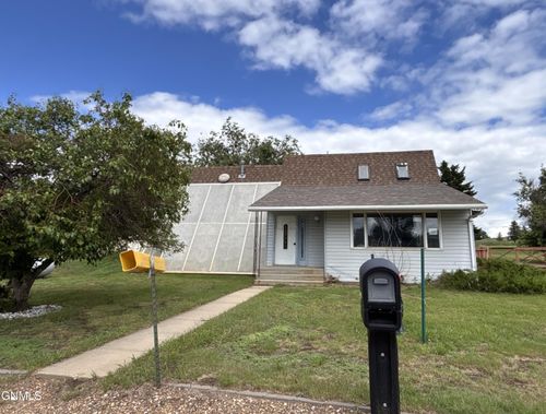 165 Country Club Ave, Plentywood, MT, 59254-1500 | Card Image