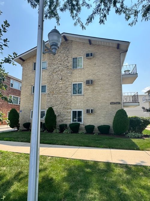 9-6023 W 64th Pl, Chicago, IL, 60638-5348 | Card Image