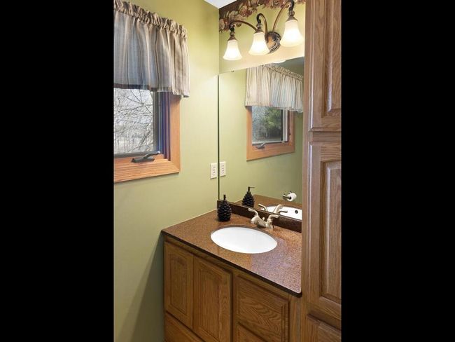 Upper-level full bath. | Image 47