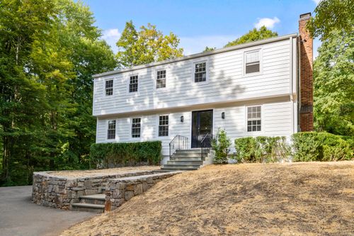 32 Cobblestone Pl, Wilton, CT, 06897-2602 | Card Image