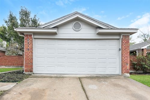 6814 Fire Hill Dr, Fort Worth, TX, 76137-2329 | Card Image