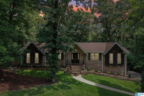 2645 Foothills Dr, HOOVER, AL, 35226-2377 | Card Image
