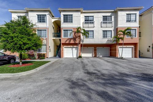 2210 Myrtlewood Cir E, Palm Beach Gardens, FL, 33418-6714 | Card Image
