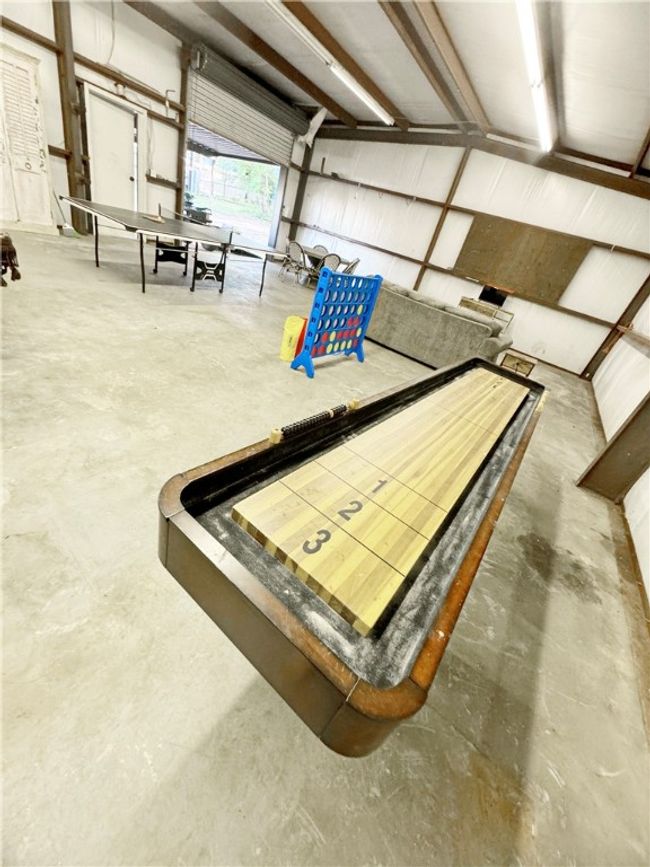 View of garage | Image 20