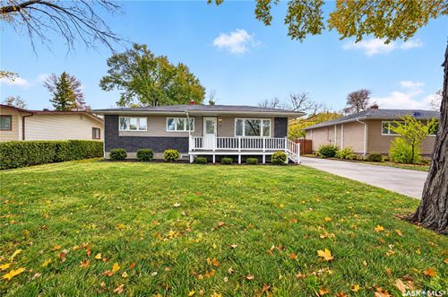 21 Dunning Crescent, Regina, SK, S4S3V9 | Card Image