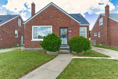 9325 Stahelin Ave, Detroit, MI, 48228-1717 | Card Image