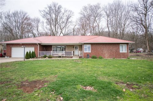 7247 Wicker Rd Nw, Malvern, OH, 44644-9453 | Card Image