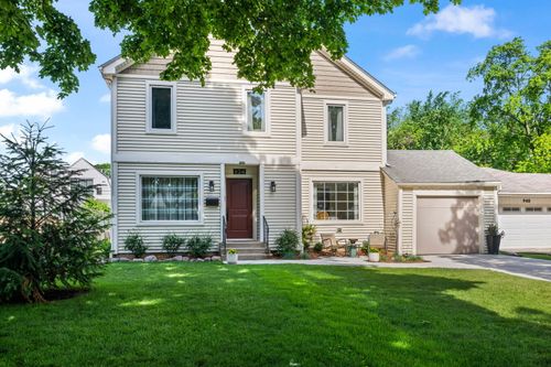 934 N Vail Ave, Arlington Heights, IL, 60004-5563 | Card Image