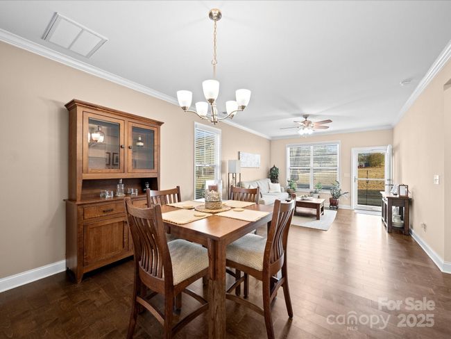 Dining Area | Image 9