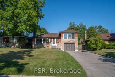 105 Harris Crt, House other with 3 bedrooms, 2 bathrooms and 5 parking in Oshawa ON | Image 2