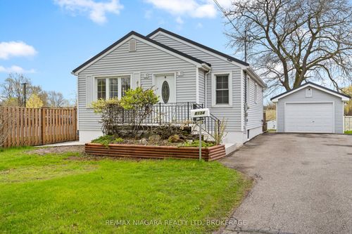8134 Beaverdams Rd, Niagara Falls, ON, L2H1S1 | Card Image
