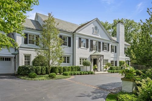 5 Woodley Rd, Winnetka, IL, 60093-3735 | Card Image