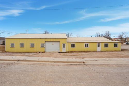 2911 W Omaha St, Rapid CIty, SD, 57702-8109 | Card Image