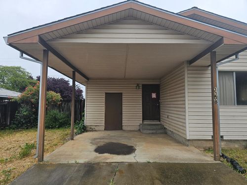 1108 Washington Ave, Winters, CA, 95694-1512 | Card Image