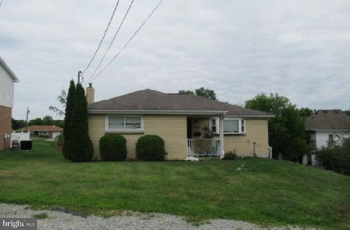 1007 Wylie Ave, Jeannette, PA, 15644-2658 | Card Image