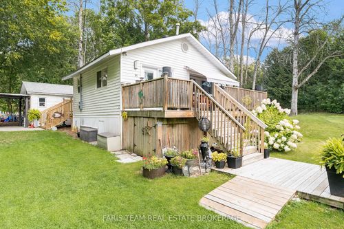 91 Park St, Victoria Harbour, ON, L0K2A0 | Card Image