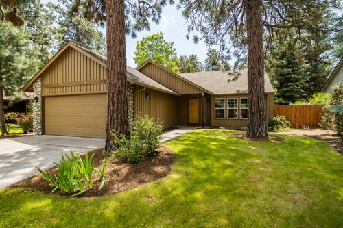 19917 Antler Point Dr, Bend, OR, 97702-2091 | Card Image