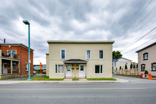 177 Ch Larocque, Home with 1 bedrooms, 1 bathrooms and null parking in Salaberry de Valleyfield QC | Card Image