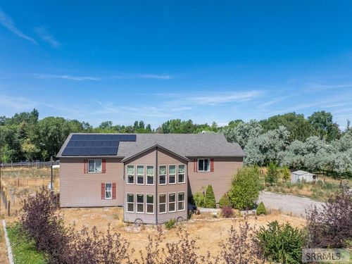 1886 Falcon Cir W, Pocatello, ID, 83204-7414 | Card Image