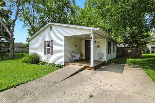 1120 W Fifth St, Greenfield, IN, 46140-1803 | Card Image