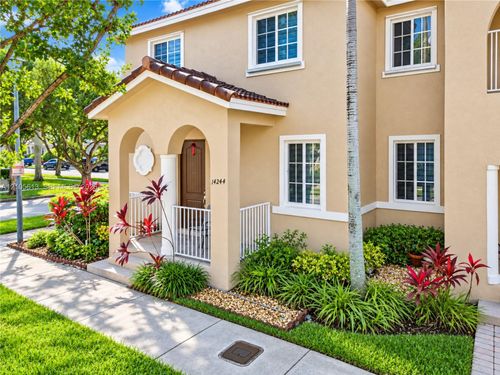14244 Sw 272nd Ln, Homestead, FL, 33032-8885 | Card Image