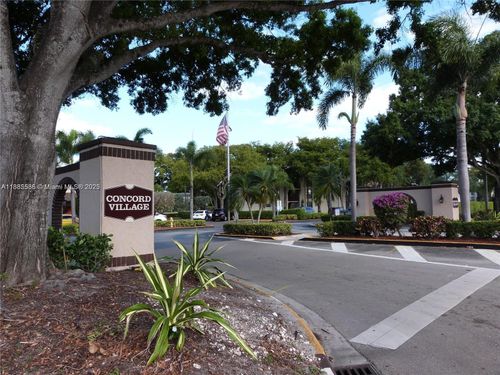 apt-204-6751 N University Dr, Tamarac, FL, 33321-4042 | Card Image