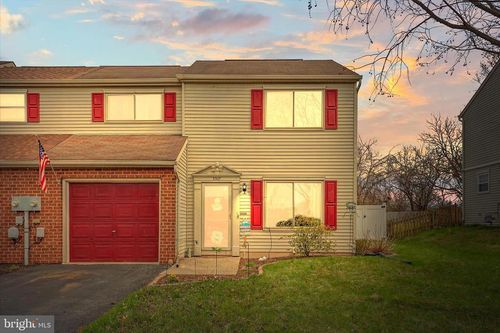 3307 Glen Hollow Dr, DOVER, PA, 17315-2788 | Card Image