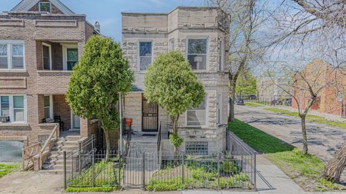856 N Lawndale Ave, CHICAGO, IL, 60651-3943 | Card Image
